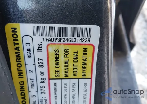 2016 Ford Focus Se z USA, uszkodzony, nr VIN 1FADP3F24GL314238